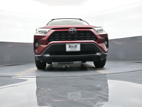 Certified 2019 Toyota RAV4 XLE w/ Convenience Package image 27