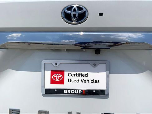 Used 2023 Toyota Sequoia Limited RWD image 10