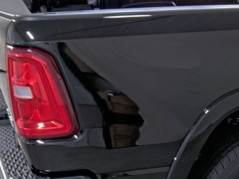 New 2026 RAM 1500 Laramie AWD/4WD image 13