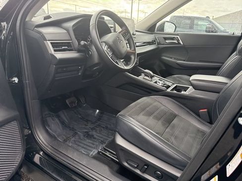Used 2024 Mitsubishi Outlander SE AWD/4WD image 41