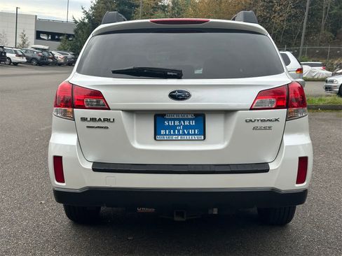 Used 2012 Subaru Outback 2.5i Premium w/ All-Weather Pkg image 4
