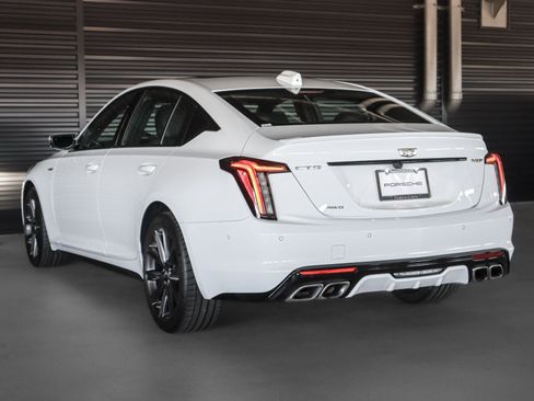 Used 2026 Cadillac CT5 V w/ Technology Package AWD/4WD image 2