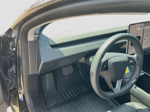Used 2025 Tesla Model 3 Long Range RWD image 10