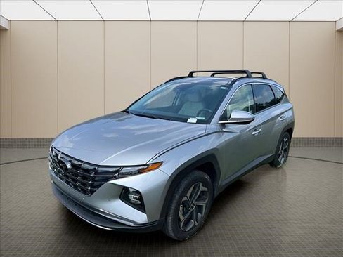 Certified 2024 Hyundai Tucson Limited AWD/4WD image 2
