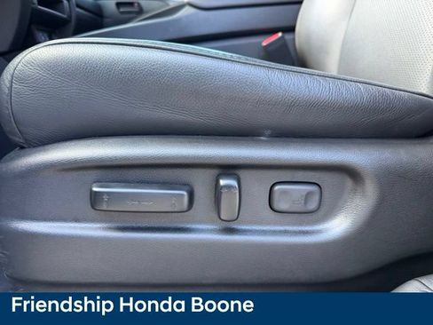 Used 2025 Honda Passport EX-L image 17