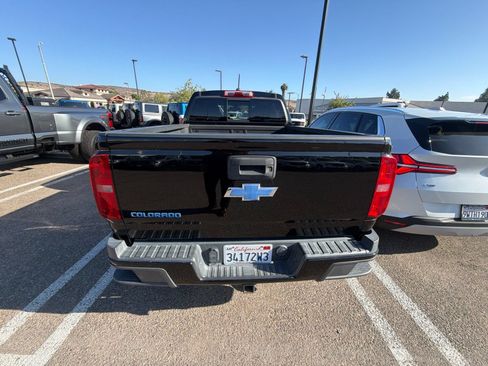 Used 2017 Chevrolet Colorado Z71 AWD/4WD image 9