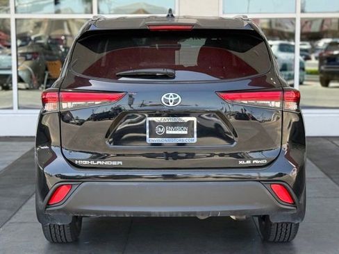Certified 2022 Toyota Highlander XLE image 14