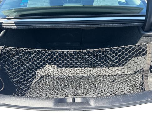 Used 2022 Chrysler 300 Touring w/ Sport Appearance Package RWD image 19