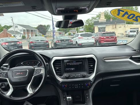 Used 2017 GMC Acadia SLT AWD/4WD image 22