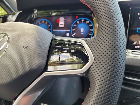 New 2024 Volkswagen GTI SE FWD image 23