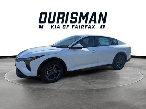 New 2026 Kia K4 FWD image 2