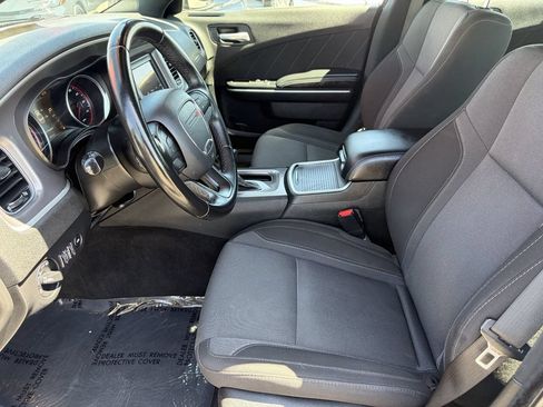 Used 2022 Dodge Charger SXT RWD image 22