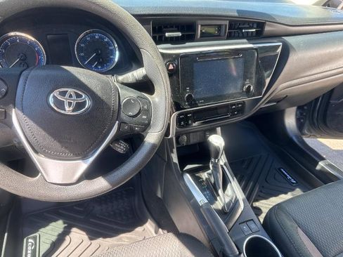 Used 2018 Toyota Corolla LE w/ LE Eco Premium Package image 11