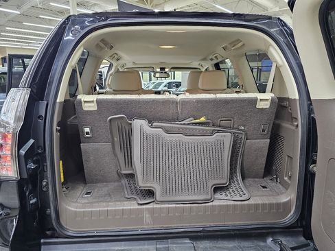 Used 2017 Lexus GX 460 image 13