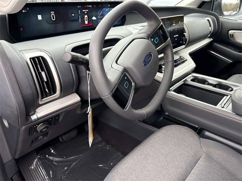 New 2025 Ford Expedition Active image 23