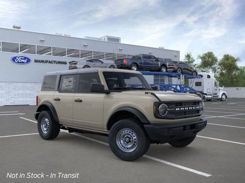 New 2026 Ford Bronco 4-Door image 7