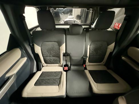 Used 2022 Ford Bronco Wildtrak image 33