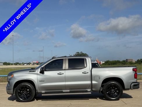 Used 2023 Chevrolet Silverado 1500 RST AWD/4WD image 3