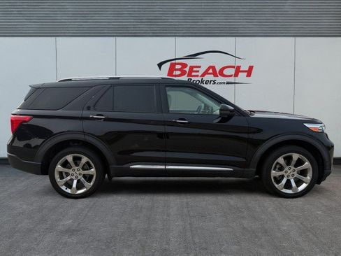 Used 2020 Ford Explorer Platinum w/ Premium Technology Package AWD/4WD image 7