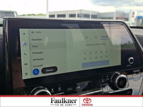 Certified 2025 Toyota Highlander Limited AWD/4WD image 17