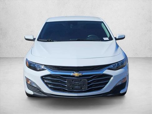 Used 2024 Chevrolet Malibu LT FWD image 3