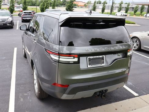 Used 2019 Land Rover Discovery SE AWD/4WD image 15