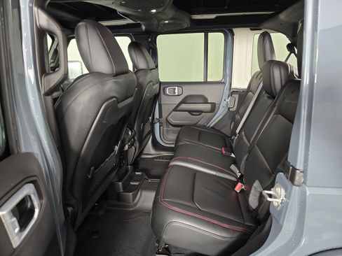 New 2026 Jeep Wrangler Unlimited Rubicon image 30