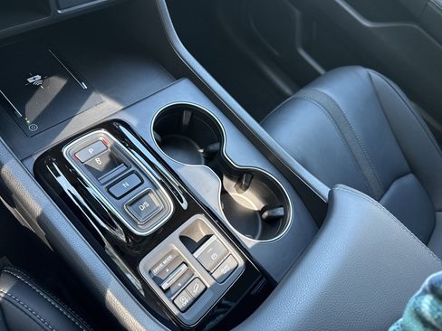 Used 2025 Honda Pilot EX-L image 30