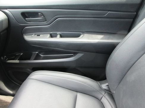 Used 2025 Honda Odyssey EX-L image 32