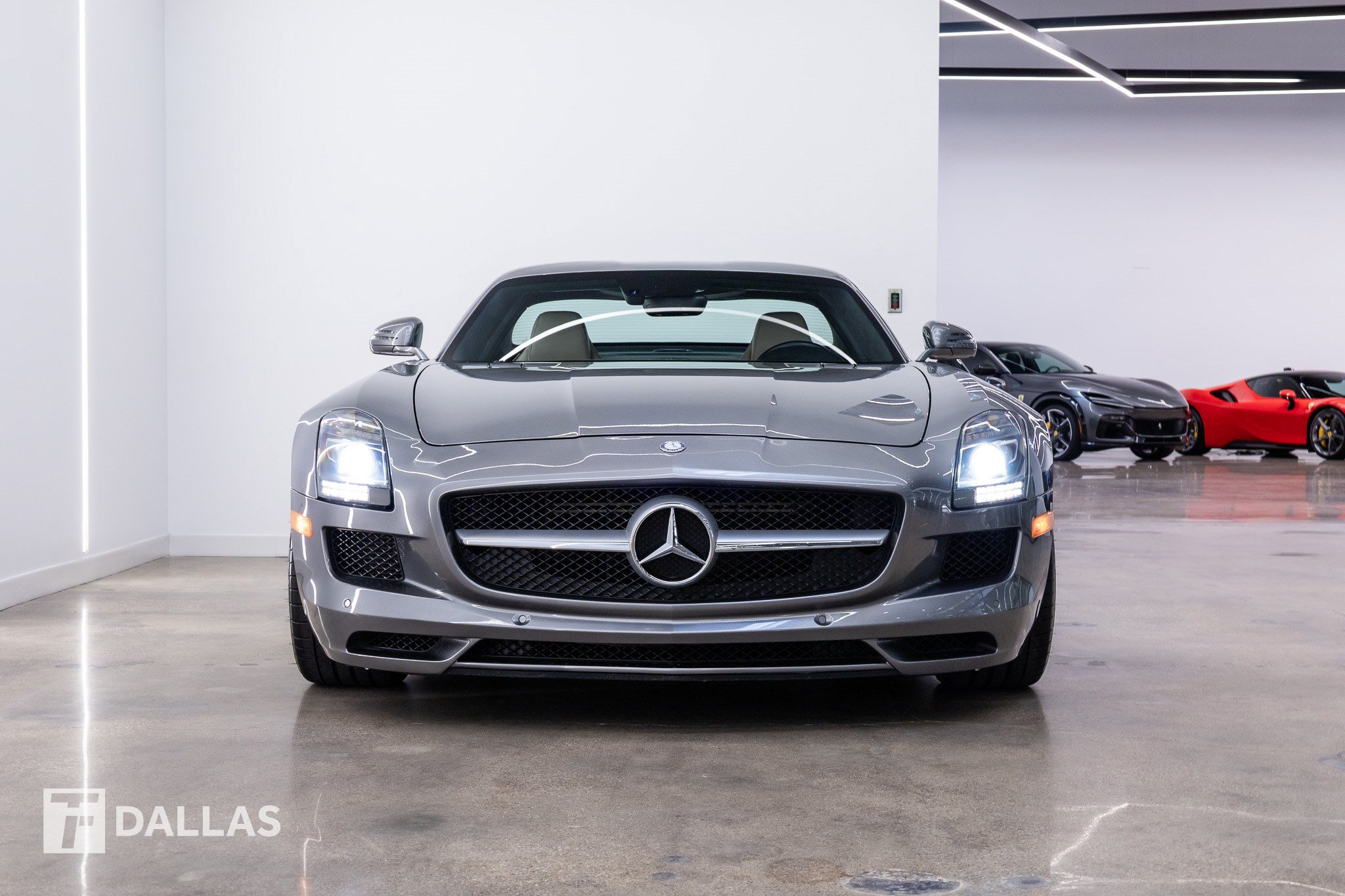 Used 2012 Mercedes-Benz SLS AMG Coupe image 20