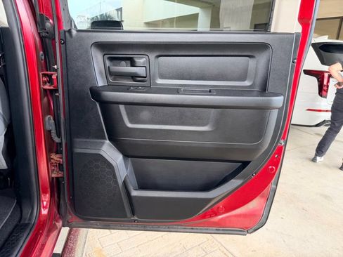 Used 2014 RAM 1500 Express RWD image 22