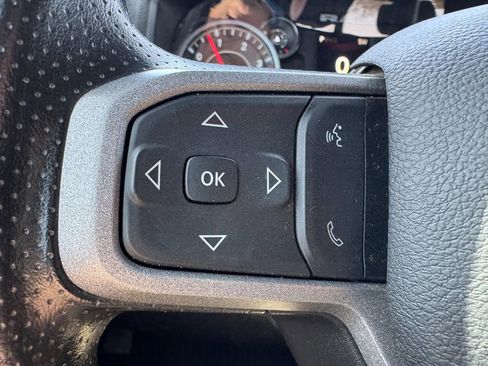 Used 2024 RAM 2500 Tradesman w/ Chrome Appearance Group image 17