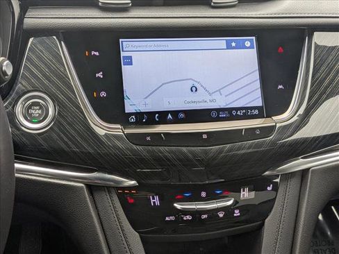 Used 2020 Cadillac XT6 Premium Luxury image 14