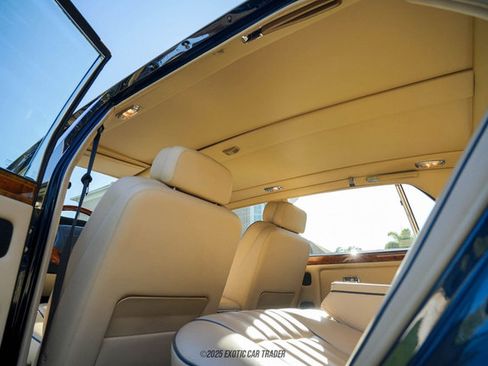 Used 1996 Rolls-Royce Silver Dawn RWD image 44