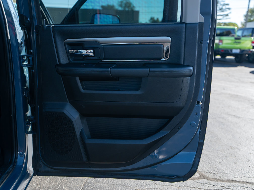 Used 2015 RAM 1500 Sport w/ Ceramic Blue Sport Package AWD/4WD image 13