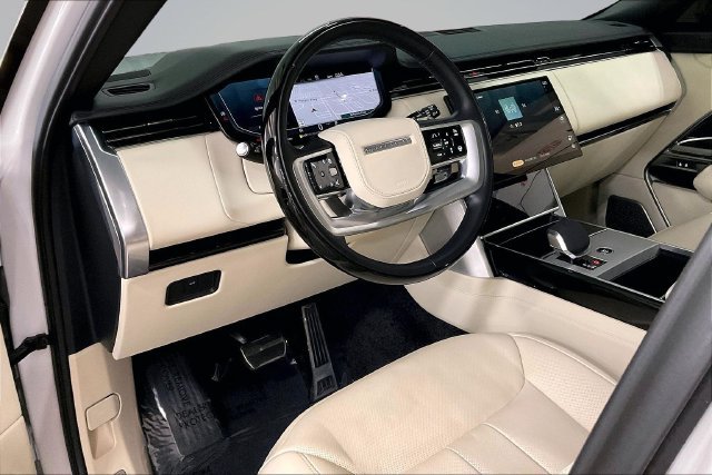 Used 2025 Land Rover Range Rover Long Wheelbase Autobiography AWD/4WD image 15