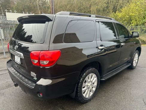 Used 2014 Toyota Sequoia Platinum image 5