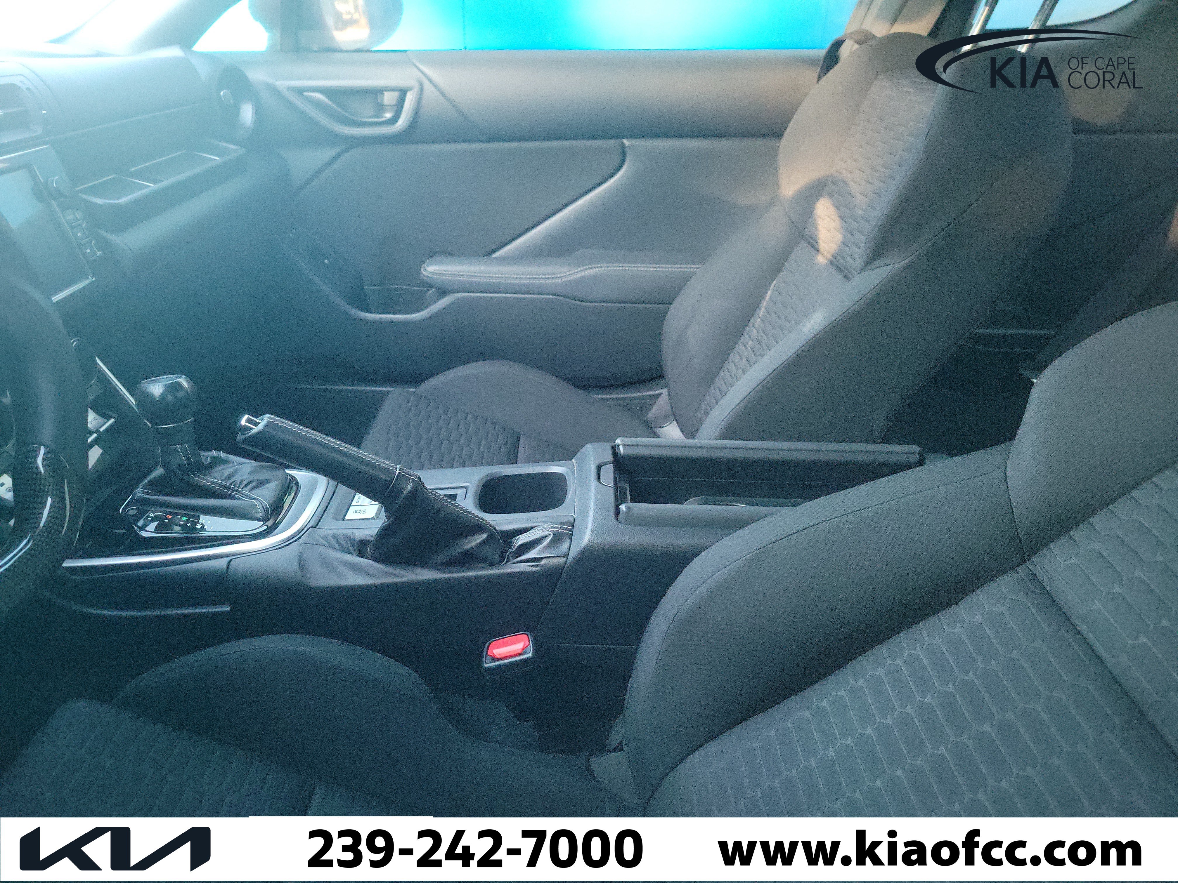 Used 2023 Toyota GR86 w/ ALL Weather Mat Package (TMS) RWD image 10