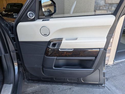 Used 2016 Land Rover Range Rover Supercharged image 30