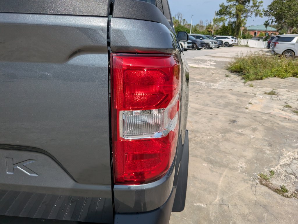 Used 2026 Ford Maverick XLT w/ XLT Luxury Package FWD image 13