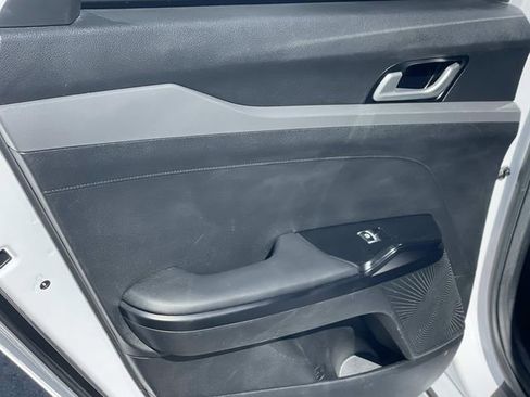Used 2022 Kia K5 GT-Line FWD image 32