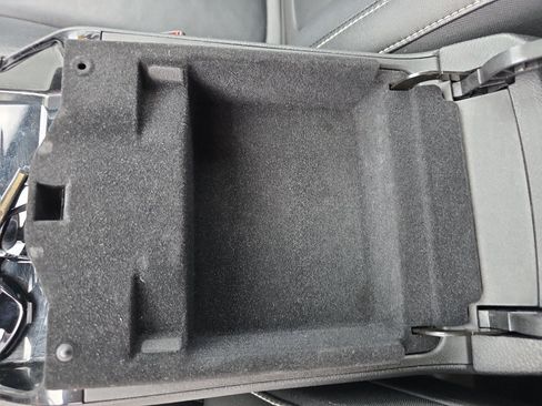 Used 2023 Jeep Grand Cherokee Limited image 33