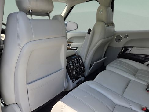 Used 2013 Land Rover Range Rover HSE AWD/4WD image 3
