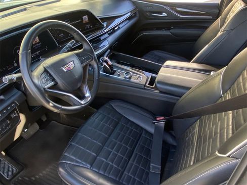 Used 2023 Cadillac Escalade Sport Platinum image 18