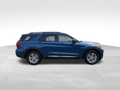 Used 2022 Ford Explorer XLT AWD/4WD image 10