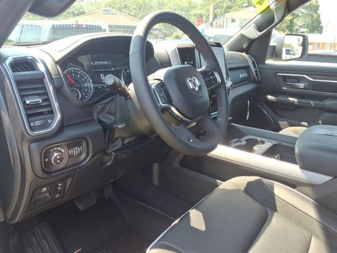 New 2026 RAM 1500 Laramie w/ Chrome Appearance Group AWD/4WD image 16