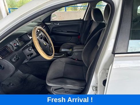 Used 2015 Chevrolet Impala Limited LS FWD image 2