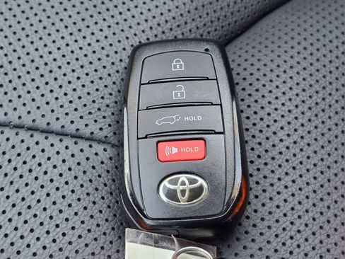 Used 2024 Toyota Grand Highlander AWD image 38
