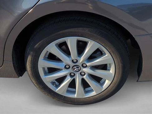 Certified 2019 Toyota Camry LE FWD image 6