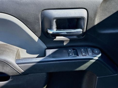 Used 2017 GMC Sierra 1500 2WD Regular Cab image 17